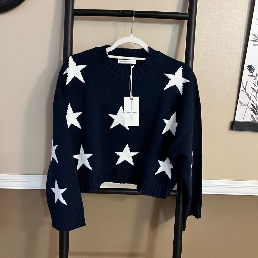 Moon & Madison size small sweater dark navy with white stars